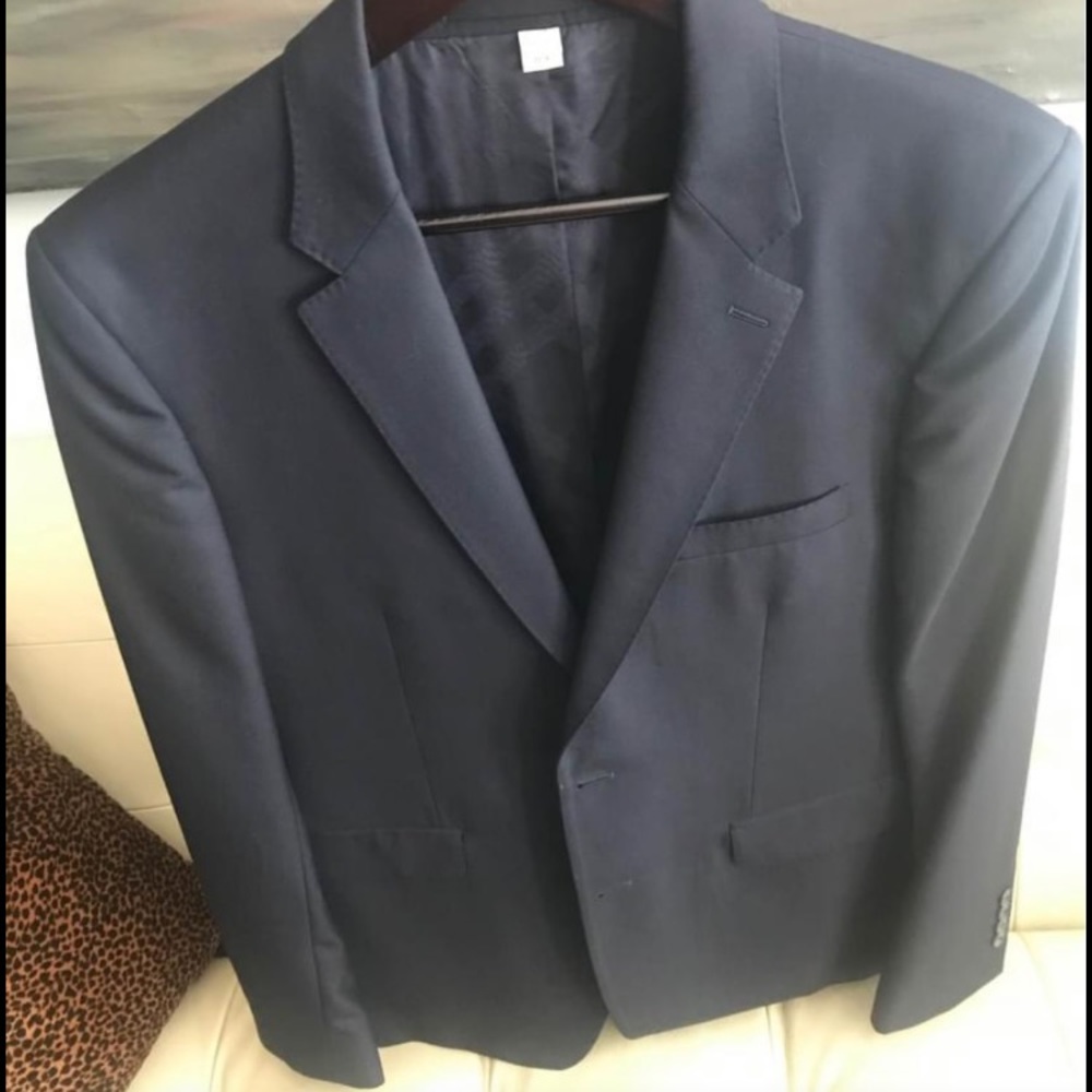 Selling Burberry-London navy blue suit